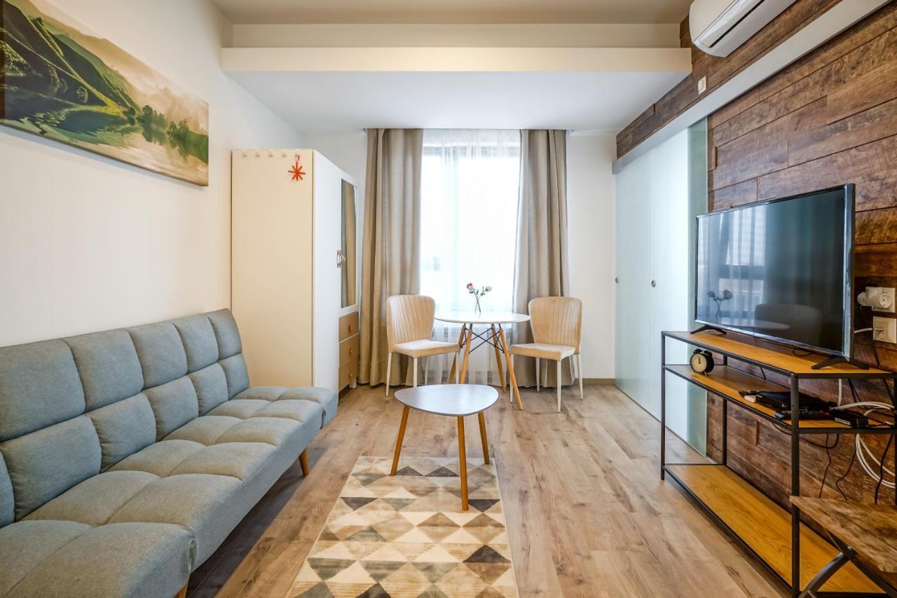Bright Apartments Moments Away From Herastrau Park, Mall And Metro Bucarest Exterior foto